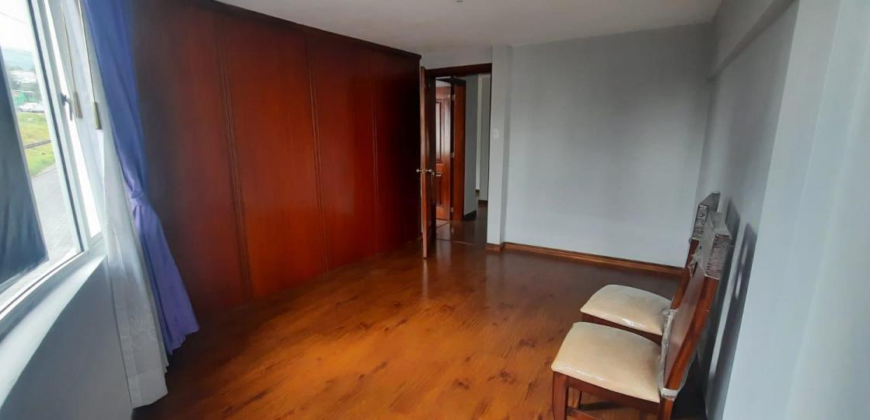 Casa Venta 270 m² 2 Locales, Sec Conocoto