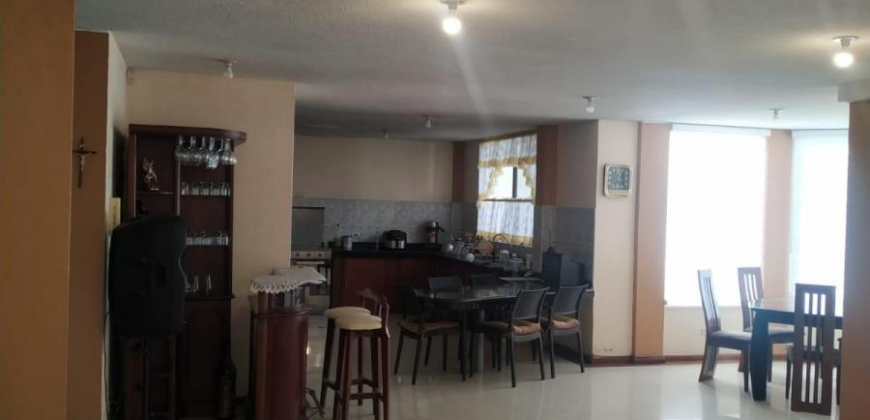 Casa en Venta 322m² con Mini Departamento pomasqui.