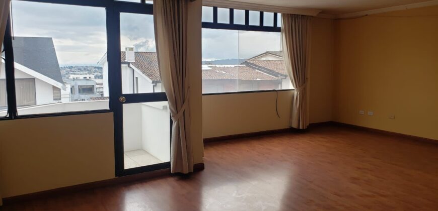 Casa de lujo en venta norte de Quito, sector