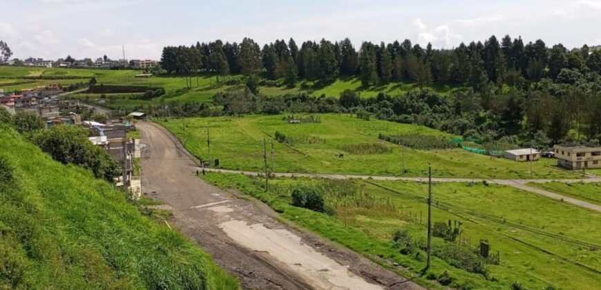 Terreno en venta en Cutuglahua, Credito directo
