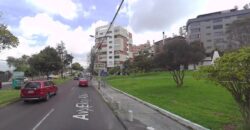 Casa de VENTA AL Norte de la ciudad, 502m2 con excelentes acabados, Sector el Batán, Quito, Ecuador.