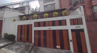 Casa de VENTA AL Norte de la ciudad, 502m2 con excelentes acabados, Sector el Batán, Quito, Ecuador.