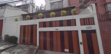 Casa de VENTA AL Norte de la ciudad, 502m2 con excelentes acabados, Sector el Batán, Quito, Ecuador.