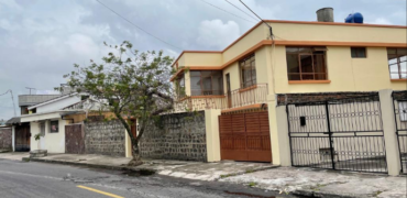 Casa de VENTA en el Dorado 376m2 de terreno, Norte de Quito, Ecuador