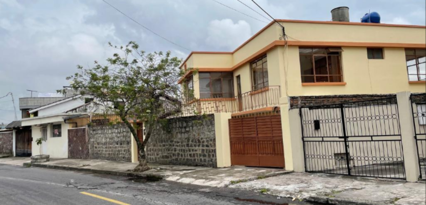 Casa de VENTA en el Dorado 376m2 de terreno, Norte de Quito, Ecuador