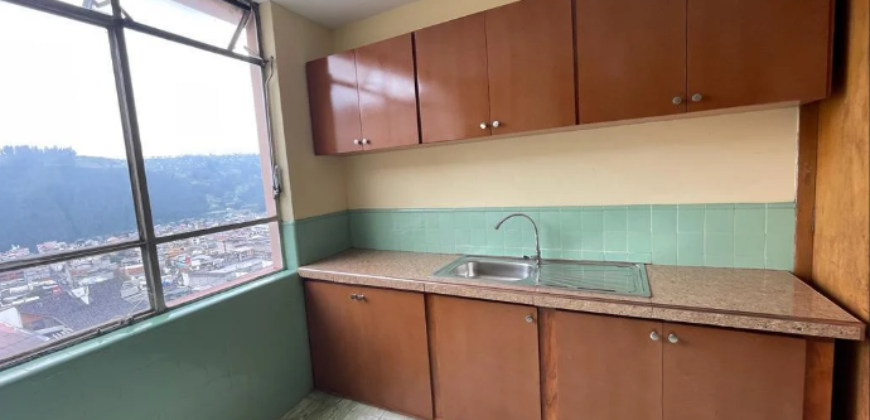 Casa de VENTA en el Dorado 376m2 de terreno, Norte de Quito, Ecuador