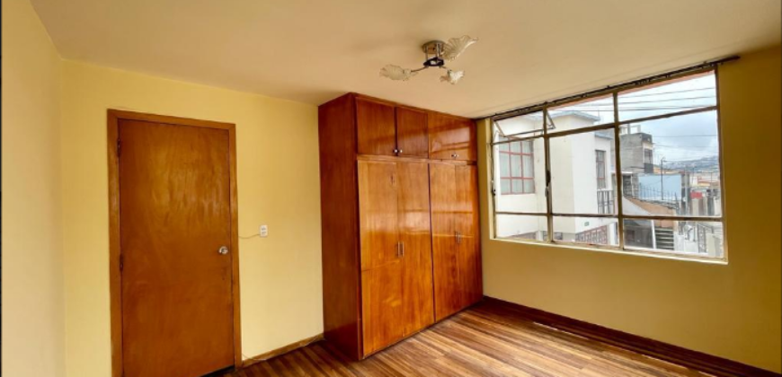 Casa de VENTA en el Dorado 376m2 de terreno, Norte de Quito, Ecuador