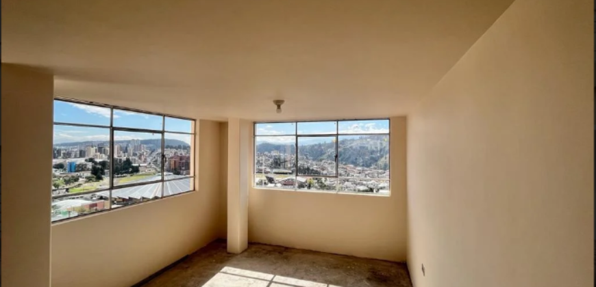 Casa de VENTA en el Dorado 376m2 de terreno, Norte de Quito, Ecuador