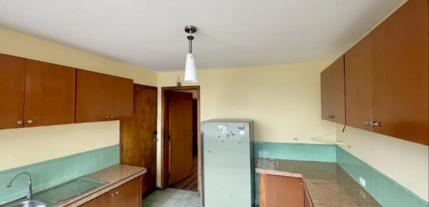 Casa de VENTA en el Dorado 376m2 de terreno, Norte de Quito, Ecuador