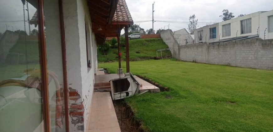 Terreno de venta de 3120m2 en zona residencial apto para PROYECTO INMOBILIARIO, atrás de la Universidad “Espe”, Sangolqui, Ecuador