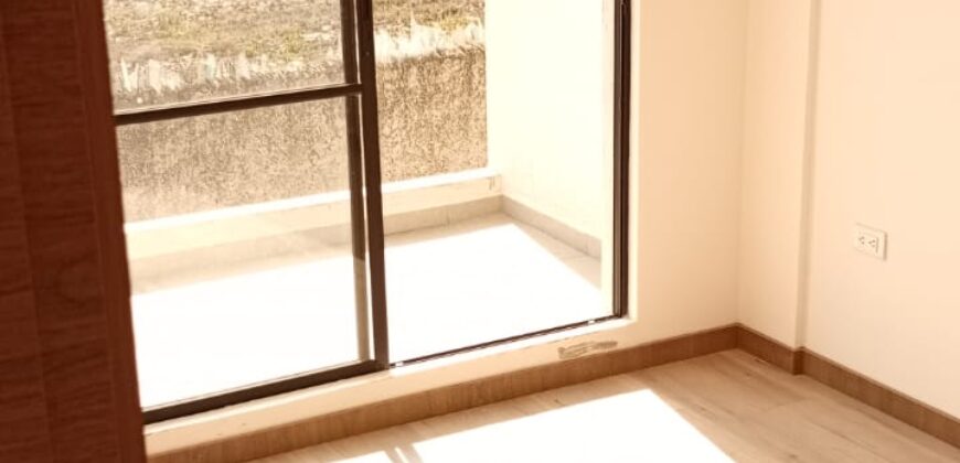 En CONOCOTO casas de VENTA de 130m2 a estrenar, CREDITO VIP, QUITO, ECUADOR.