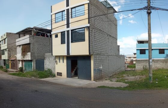 Casa nueva en VENTA A 15 minutos de la Av. Mariscal Sucre, Sector La Ecuatoriana, Sur de Quito, Ecuador.